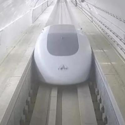 Geschwindigkeitsrekord mit Hyperloop-Zug thumbnail