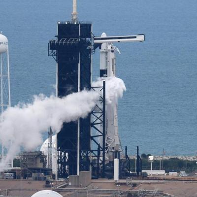 SpaceX-Raketenstart im letzten Moment abgebrochen thumbnail