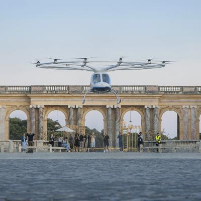 Volocopter führt historischen eVTOL-Flug durch thumbnail