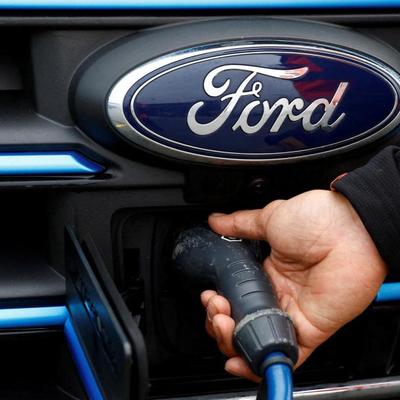 Ford stoppt Pläne für überdimensioniertes E-SUV thumbnail